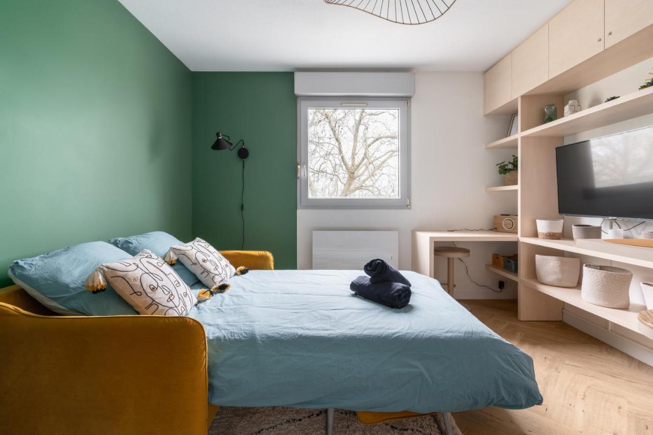 Studio Refait A Neuf Avec Parking En Bord De Loire Nantes Bagian luar foto