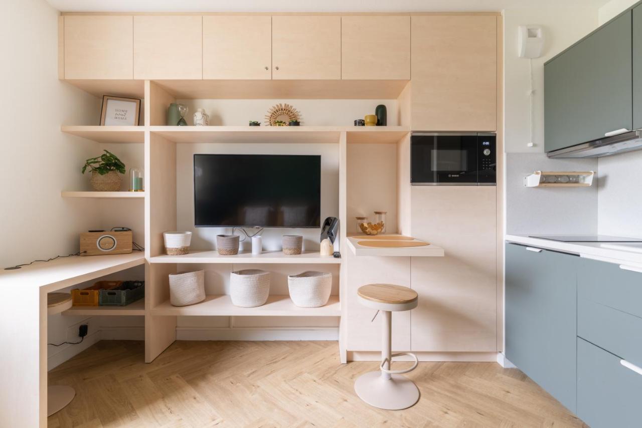 Studio Refait A Neuf Avec Parking En Bord De Loire Nantes Bagian luar foto